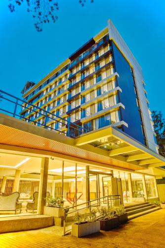 Kilimani Hotel | Swiss Lenana Mount Hotel