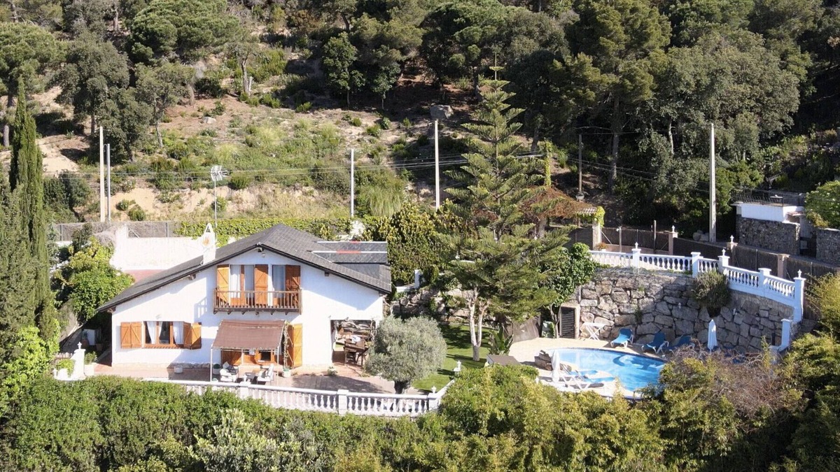 Sant Cebria de Vallalta Villa | Swiss style villa near Barcelona 10min to beach