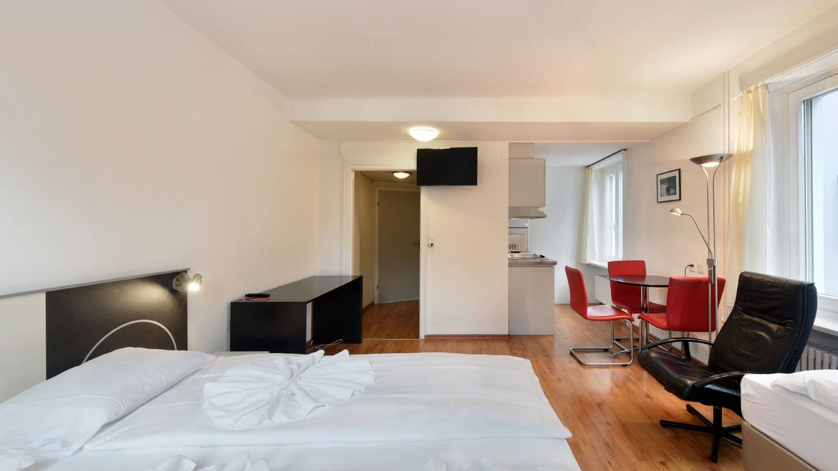 Hottingen Apartment | Swiss Star California