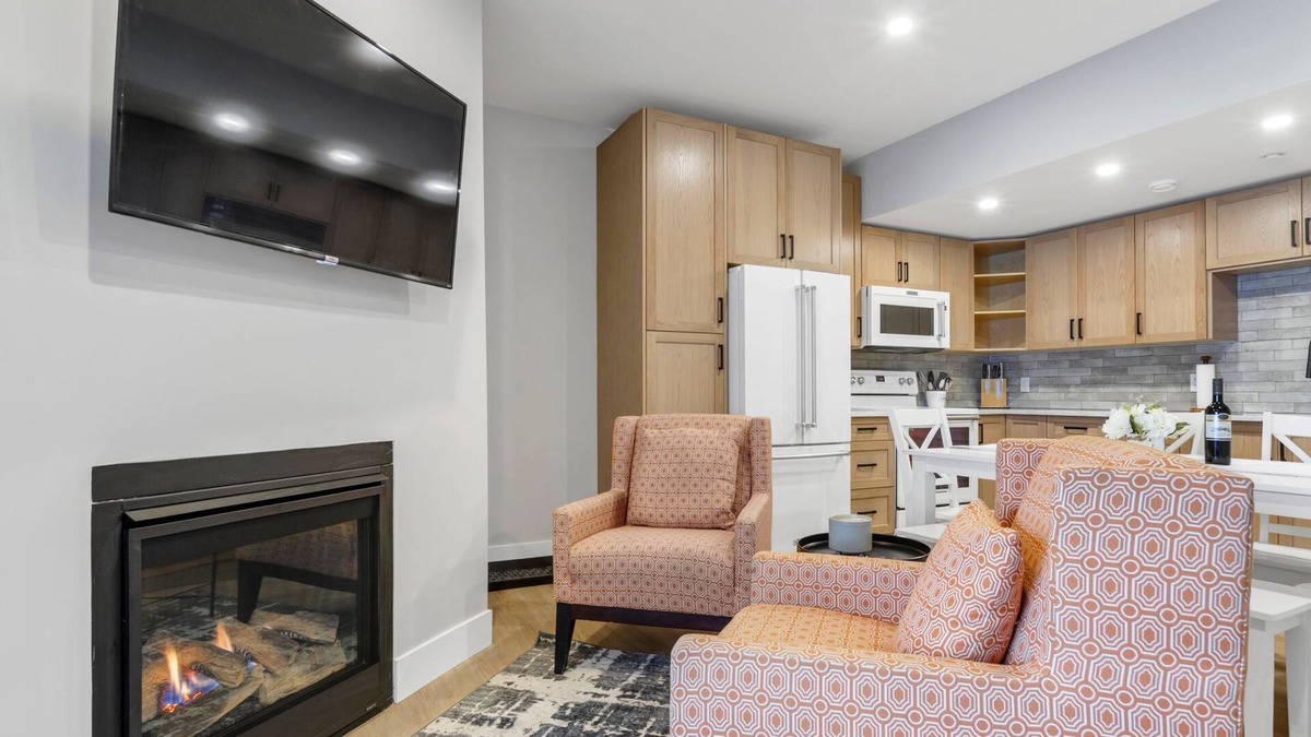 Silver Star Mountain House | Switchback Chalet Suite