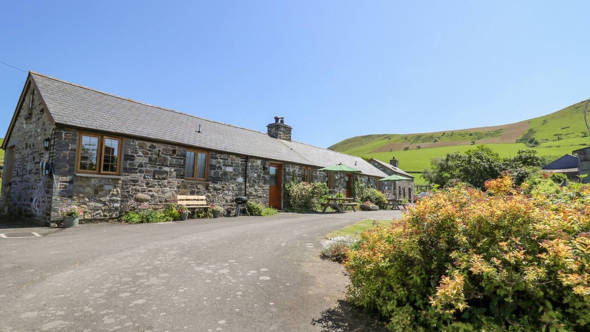 Bryn-crug Cottage | SWN Y NANT, family friendly, character holiday cottage in Tywyn