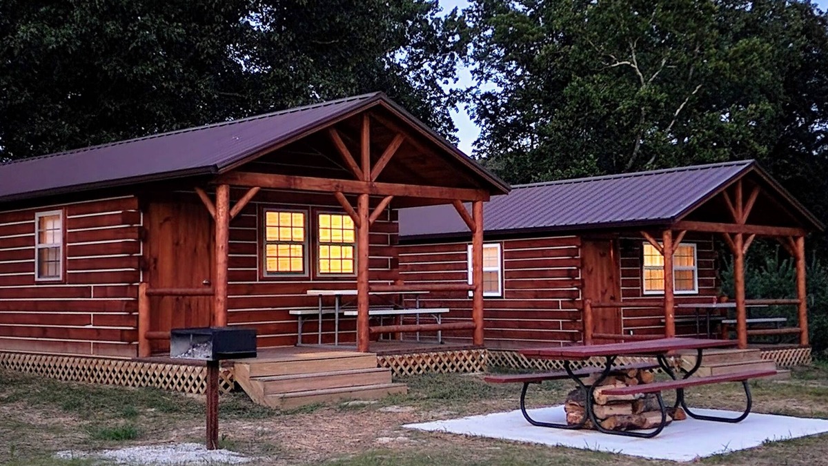 English Cabin | Sycamore Camping Cabin
