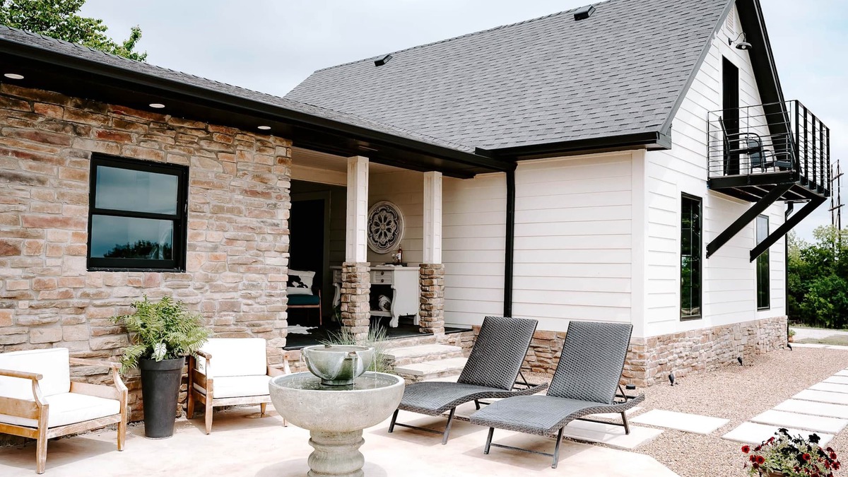 Oklahoma County House | Sycamore Hill Guesthouse