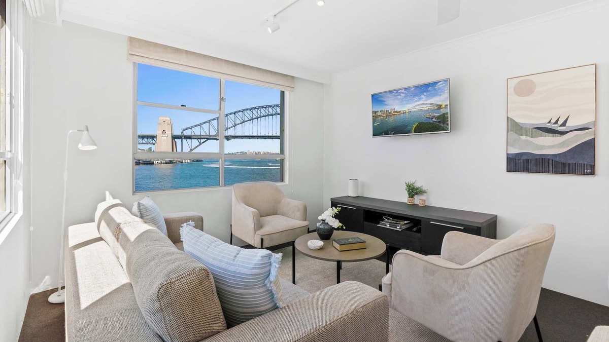McMahons Point Apartment | Sydney Harbourside Apartment