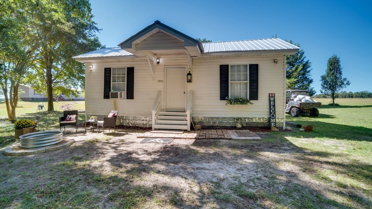 Sylvania Cabin | Sylvan Cabin on 73 Acres - Pond On-Site!