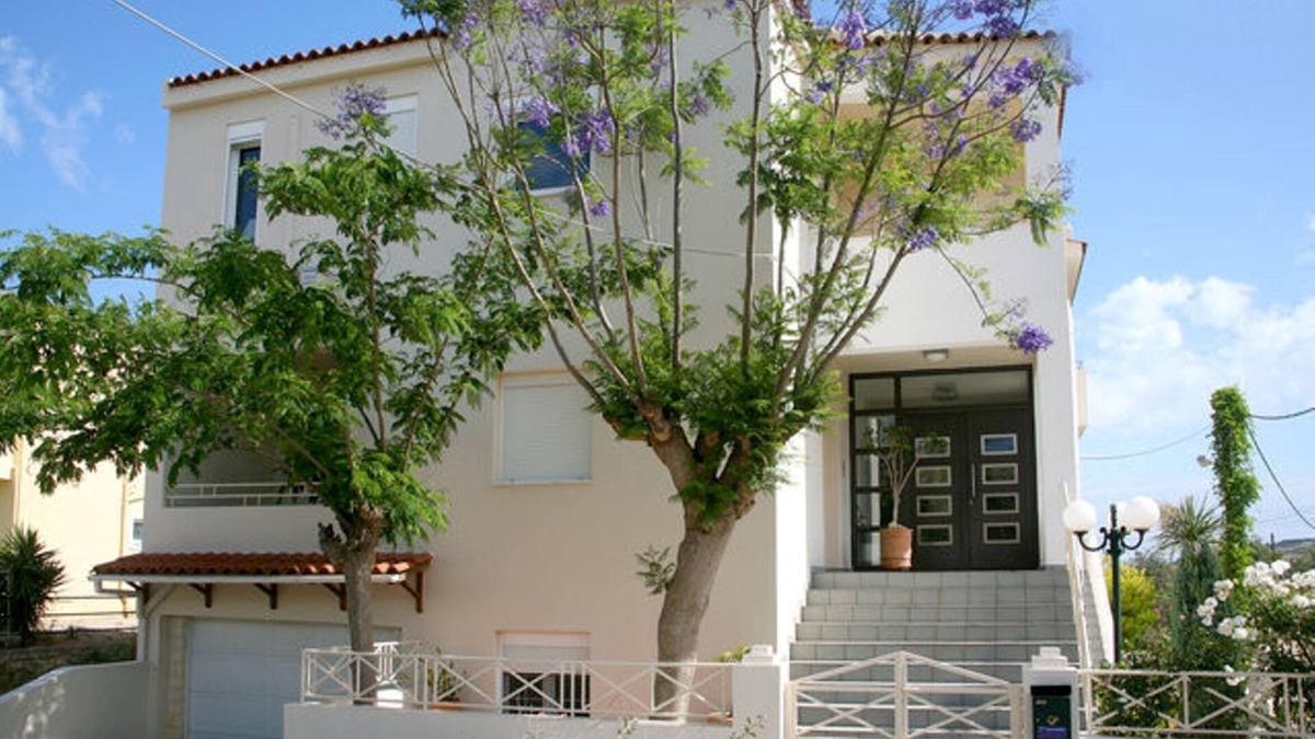 Almyrida Apartment | SYNNY AND COMFORTABLE STUDIO NEAR CRYSTAL WATER SANDY BEACH