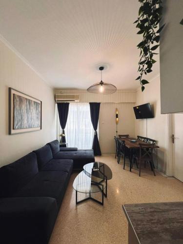 Karpenisi Apartment | Syntagma Artist Apartment 2BR 9G