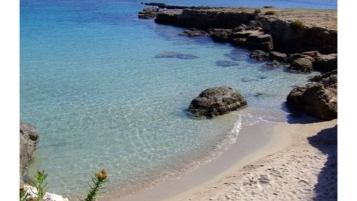 Ognina Villa | SYRACUSE - Villa + garden + FREE WiFi 100 meters from the sea in Contrada Ognina SR