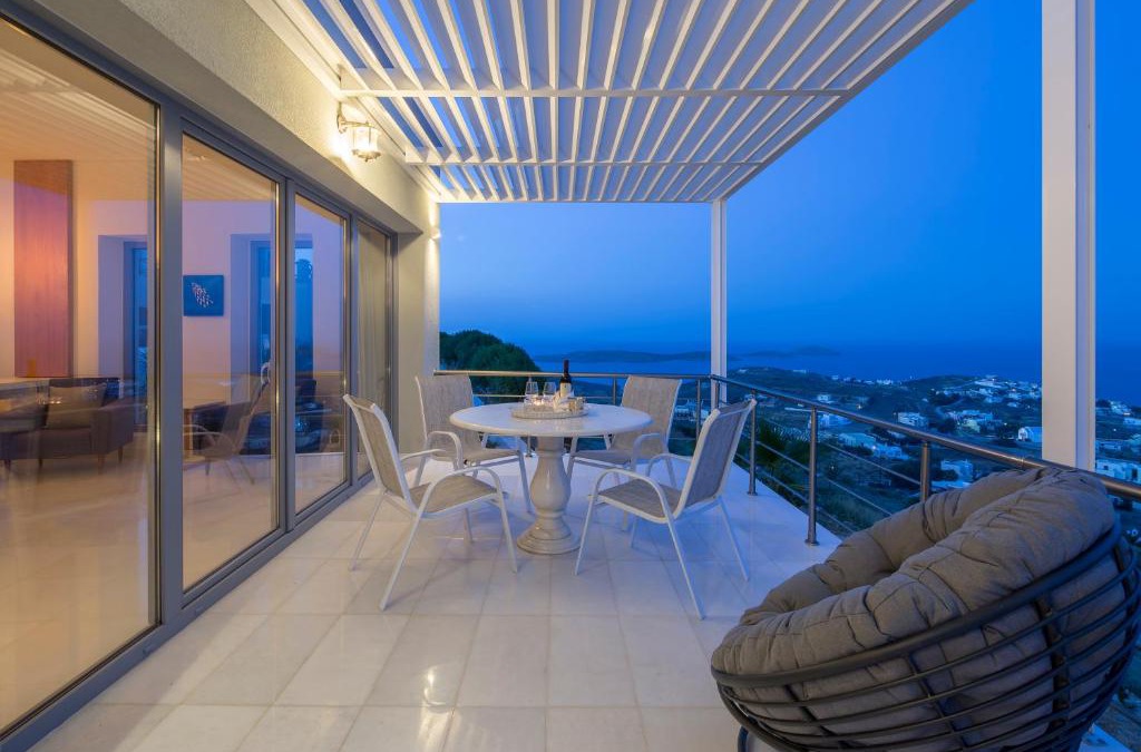 Azolimnos House | Syros Luxury Living