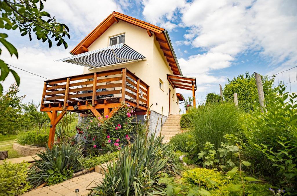 Koroshegy House | Szamóca Vendégház-Kőröshegy (Balaton)