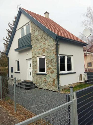 Bukfurdo Apartment | Szarkaláb Apartman