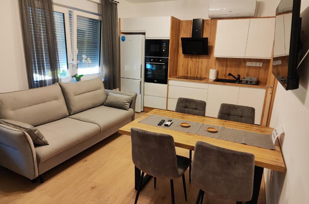 Paks Apartment | SzeCu Apartmanház