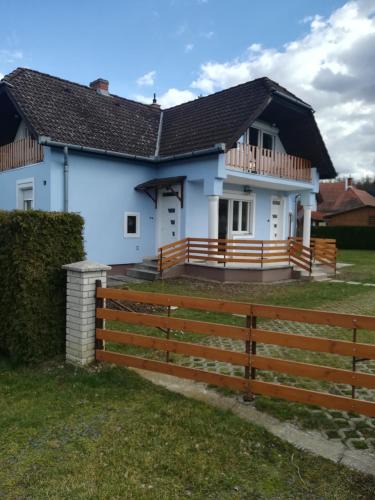 Lenti Apartment | Szekrény Apartman