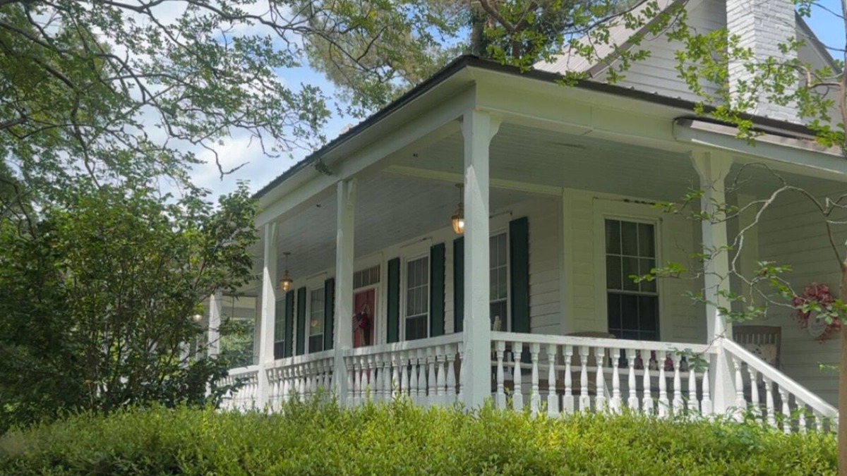 Ruffin Other | t“Authentic 1890s Farmhouse for Antique Lovers & History Buffs”