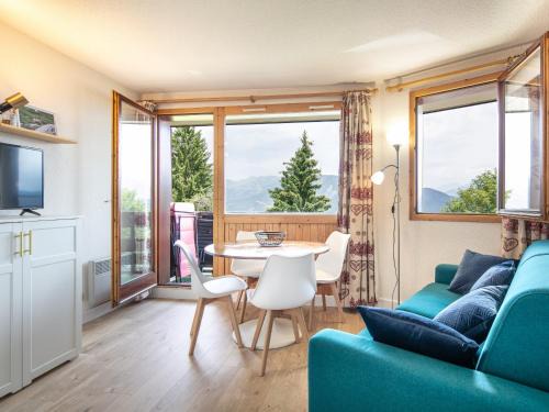 Doucy-Combelouviere Apartment | T Du Morel - A25 - 4 PERS