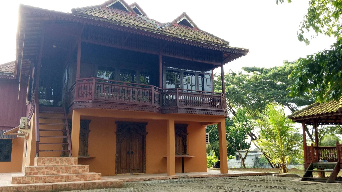 Sukarami Villa | T-Rooms Homestay Bandara