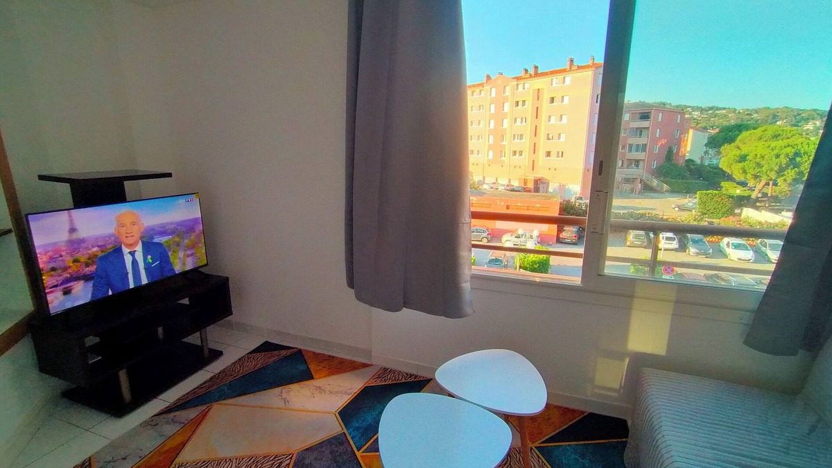 Montpellier Apartment | T1 36m² very well located at the Corniche, in seaside residence with swimming pool