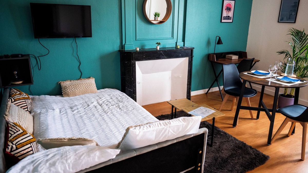 Saint-Marc Apartment | T1 downtown renovated