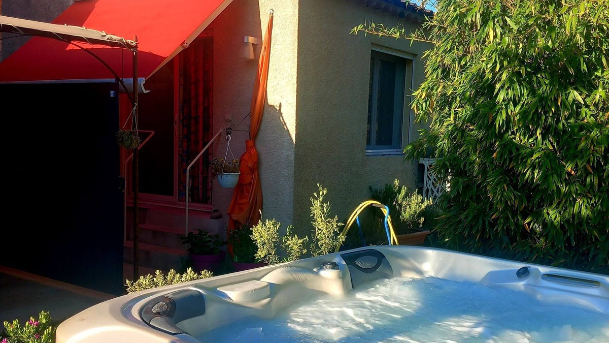Cabannes Villa | T2 35m2 Indépendant en Campagne Entre Alpilles et Luberon Piscine, Spa, lit 160