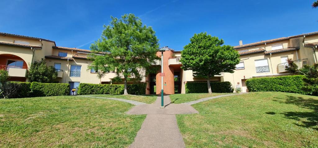 Balma Apartment | T2 55m² tout confort avec jardin. Cuisine et équipements neufs. Wifi TV parking