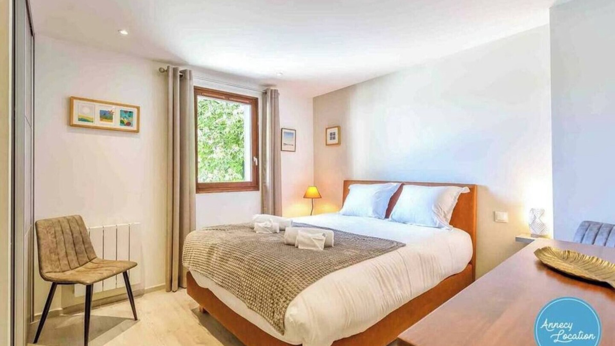 Menthon-Saint-Bernard Apartment | T2 Apartment - Résidence Rive Gauche