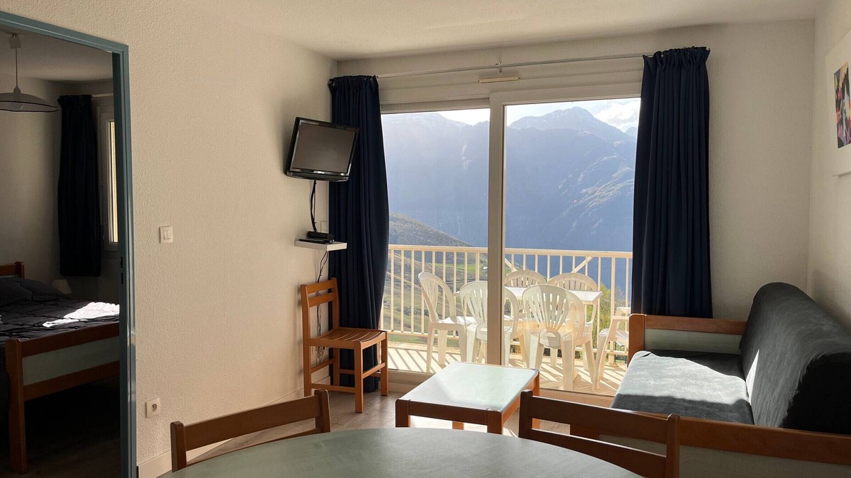 Peyragudes Apartment | T2 Apartment with balcony, free shuttle near the slopes in Peyragudes