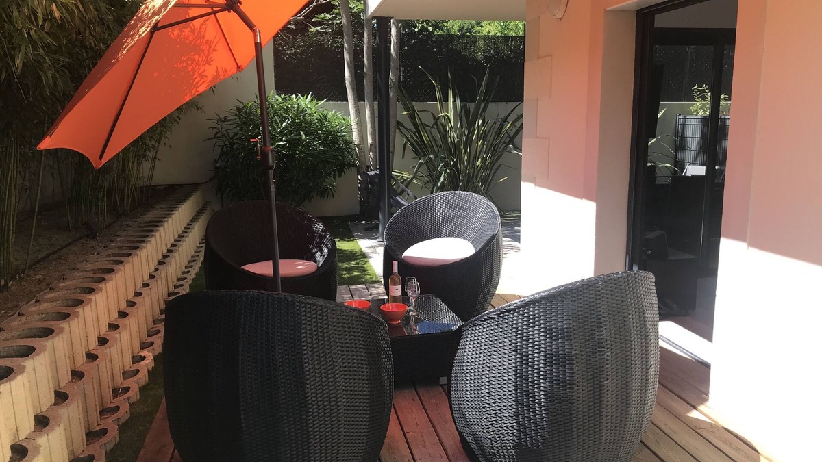Arcachon Apartment | T2 - Arcachon center - Tree-lined terrace 90 m² - Beach 100 m,