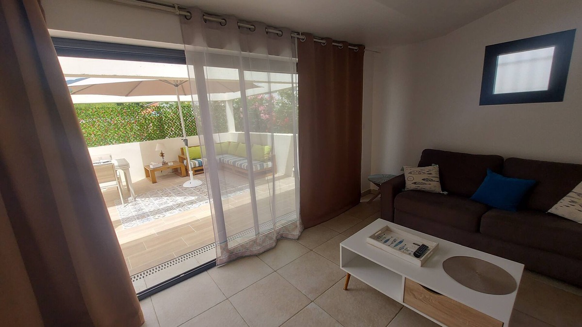 Casamozza Apartment | T2 Avec Patio Exterieur Aménagé Dans une Propriété Arborée et Fermée