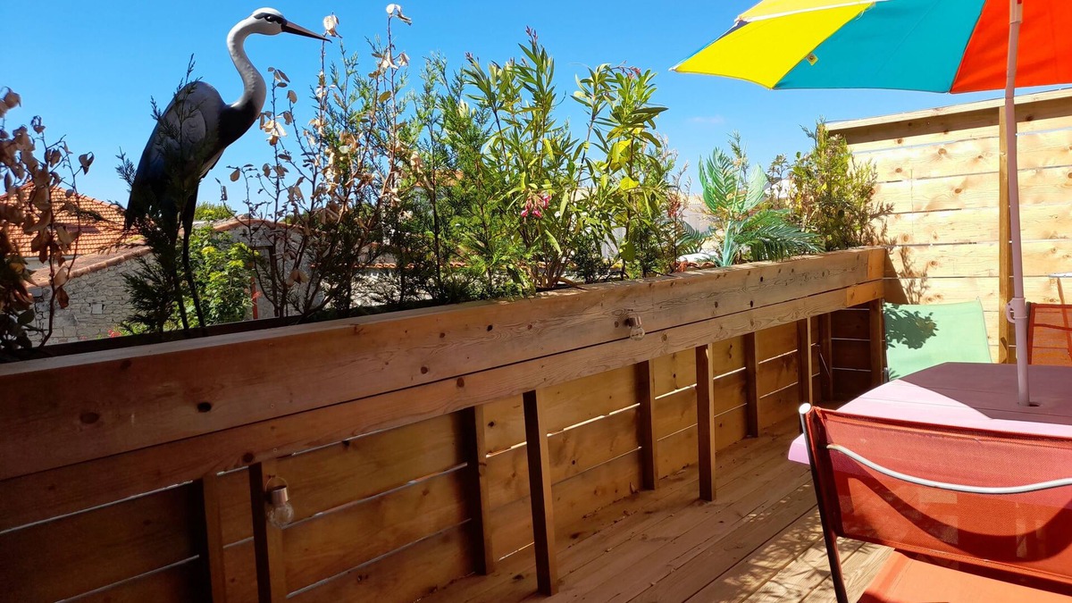 Saujon Apartment | T2 BALCONY, 35M² tt confort et calme! 200m from the thermal baths and 10 min from the BEACHES.