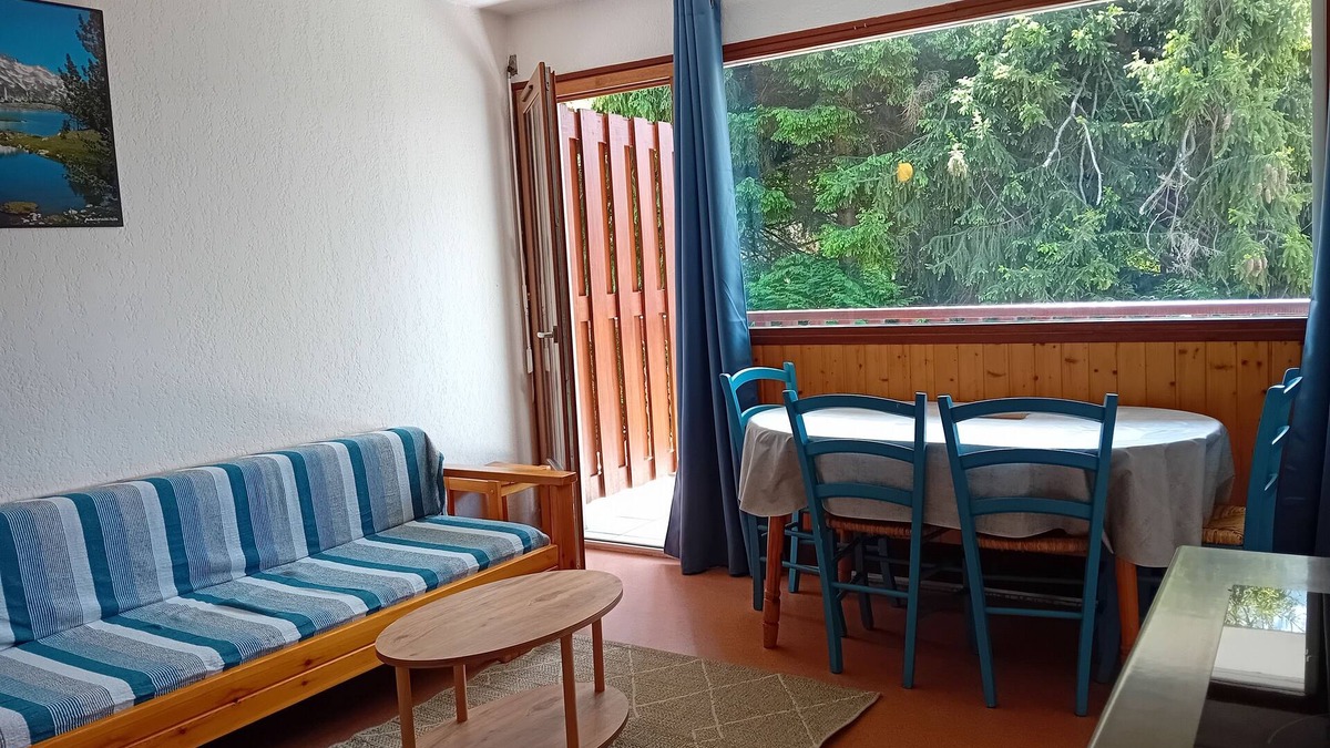 Saint-Lary-Soulan Apartment | T2 Cabin St Lary Village quiet 4/5 pers 33m2 (4 adults maximum)