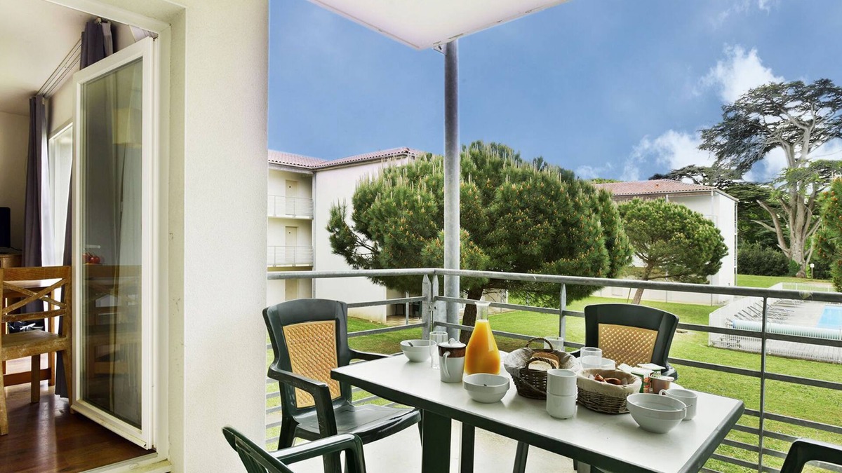 Lagord Condo | T2 cosy au calme | Centre bien-être & piscine