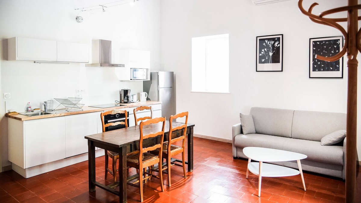 Cardet Apartment | T2 Duplex au Coeur D'un Domaine Équestre Verdoyant