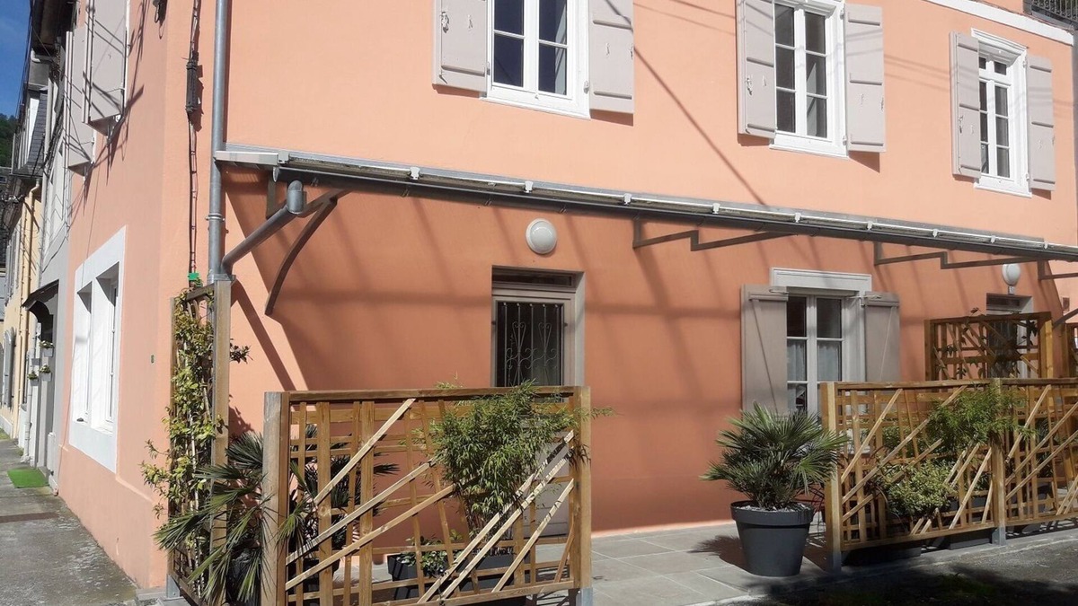 Bagneres-de-Bigorre Apartment | T2 * ground floor, 200 m downtown, fully renovated, bright