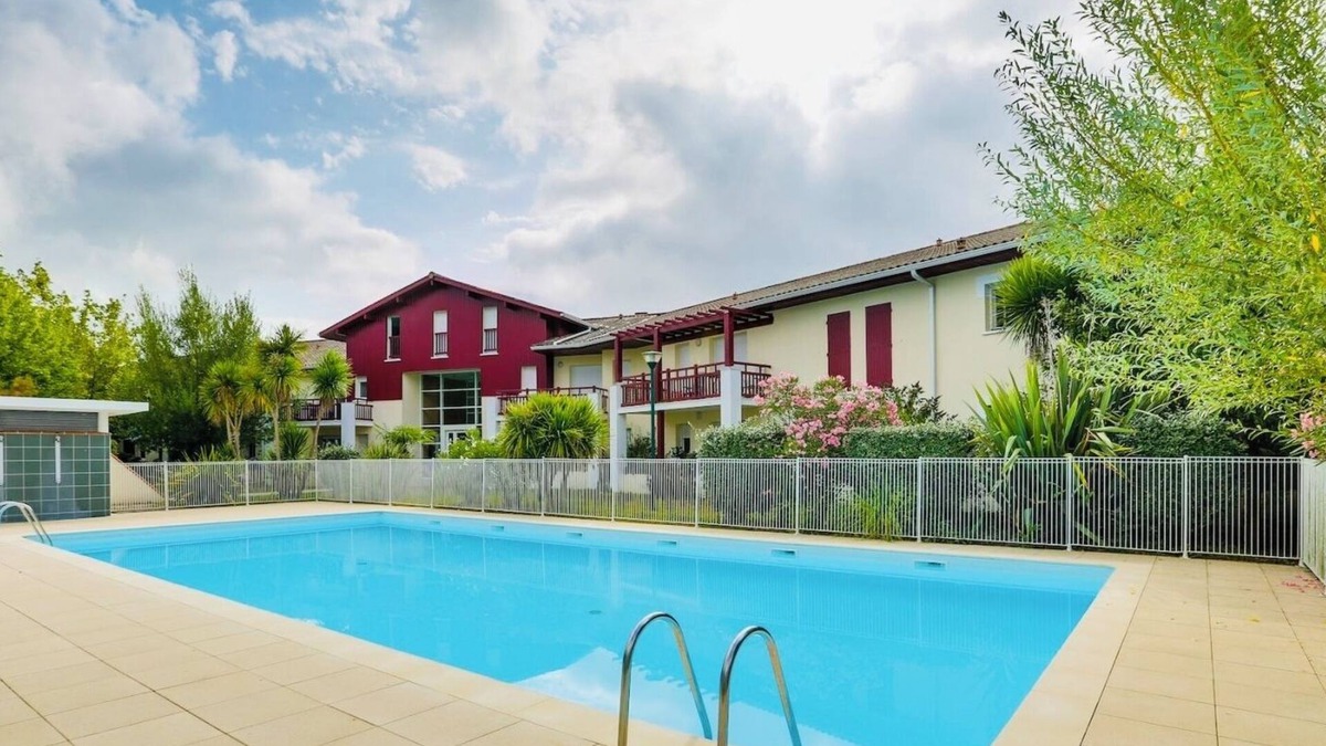 Saint-Vincent-de-Tyrosse Apartment | T2 in residence with swimming pool 15 min from the beaches
