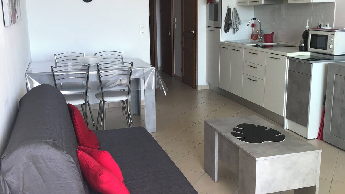 L'Ile-Rousse Apartment | T2 in new residence, fully equipped + air conditioning/wifi and parking