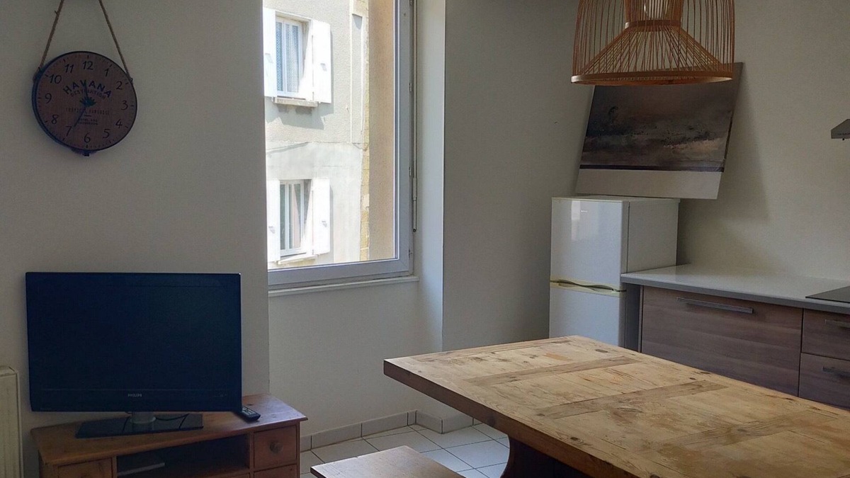 Saint-Agreve Apartment | T2 Meublé au Cœur du Village