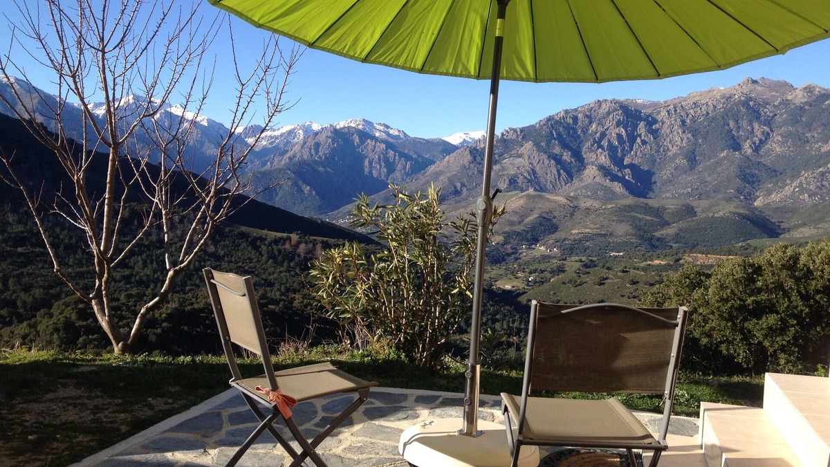 Tralonca Apartment | -T2 NEW EAGLE'S NEST
