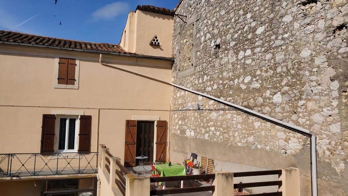 Salles-d'Aude Apartment | T2 terrace apartment