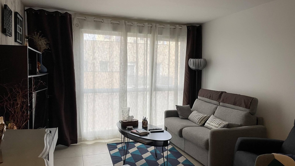 Romainville Apartment | T2 with balcony near city center