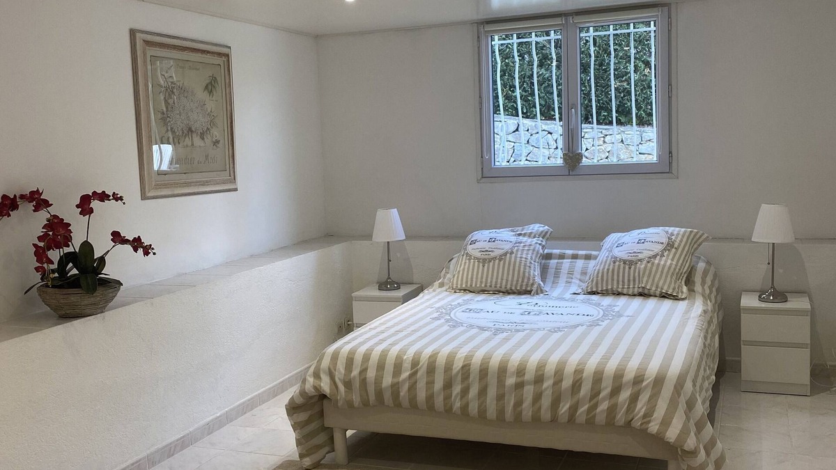 Velaux Apartment | T2 with garden and private pool