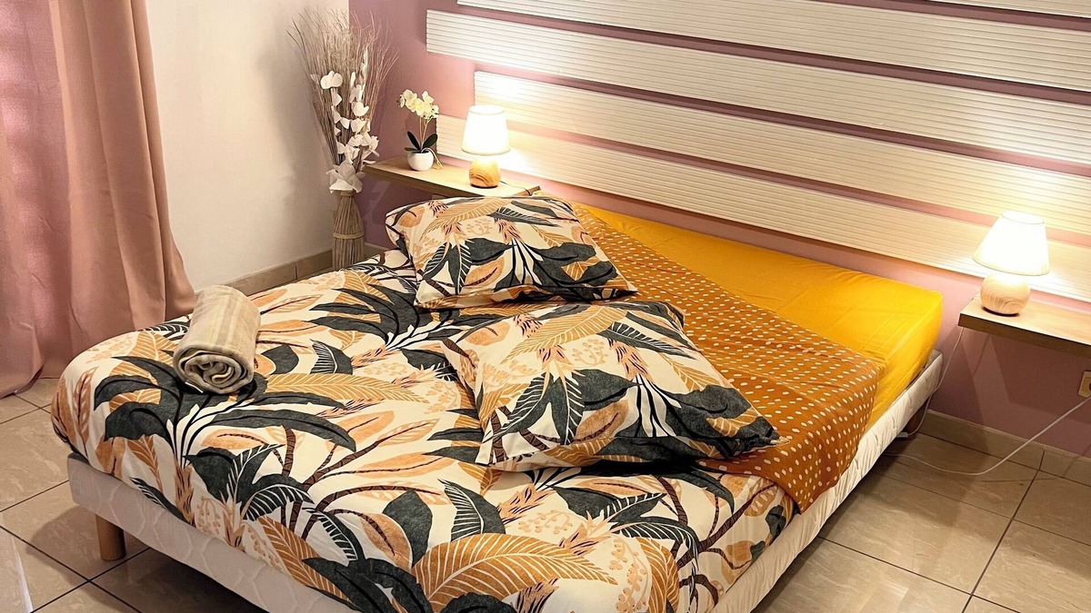 Trois-Ilets Apartment | T3 Anse à L'ane à 3 Minutes à Pieds de la Plage et Commodités, Piscine Partagée