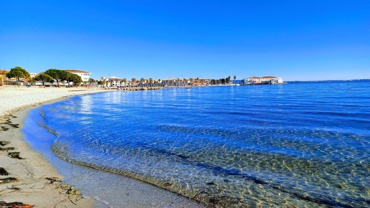 Meze Apartment | T3 apartment of 60 m2 4 minutes walk from the beach,