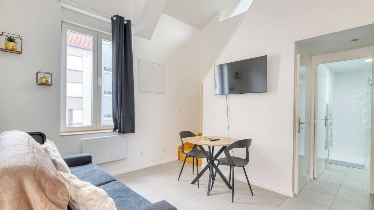 Les Poulettes Apartment | T3 for a getaway in Lyon