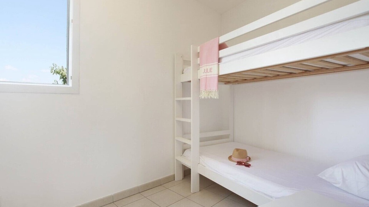 Cabries Apartment | T3 Meublé Avec Terrasse à Cabriès - Résidence Service Avec Piscine & Golf