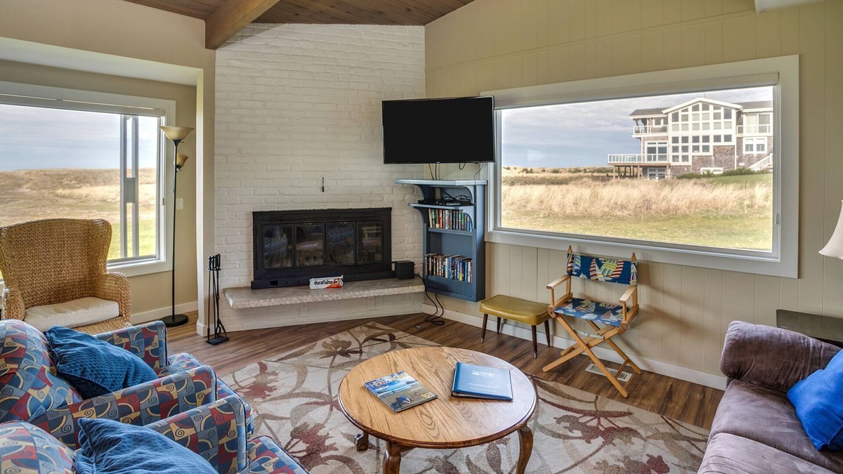Gearhart Condo | T401 3 Bedroom Beach Front, No cleaning fees