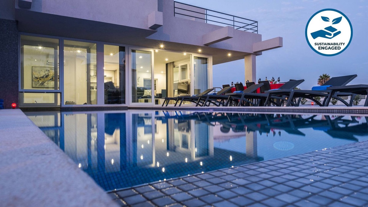 Armacao de Pera Villa | T6 Sea View, Heatable Pool & Games Room