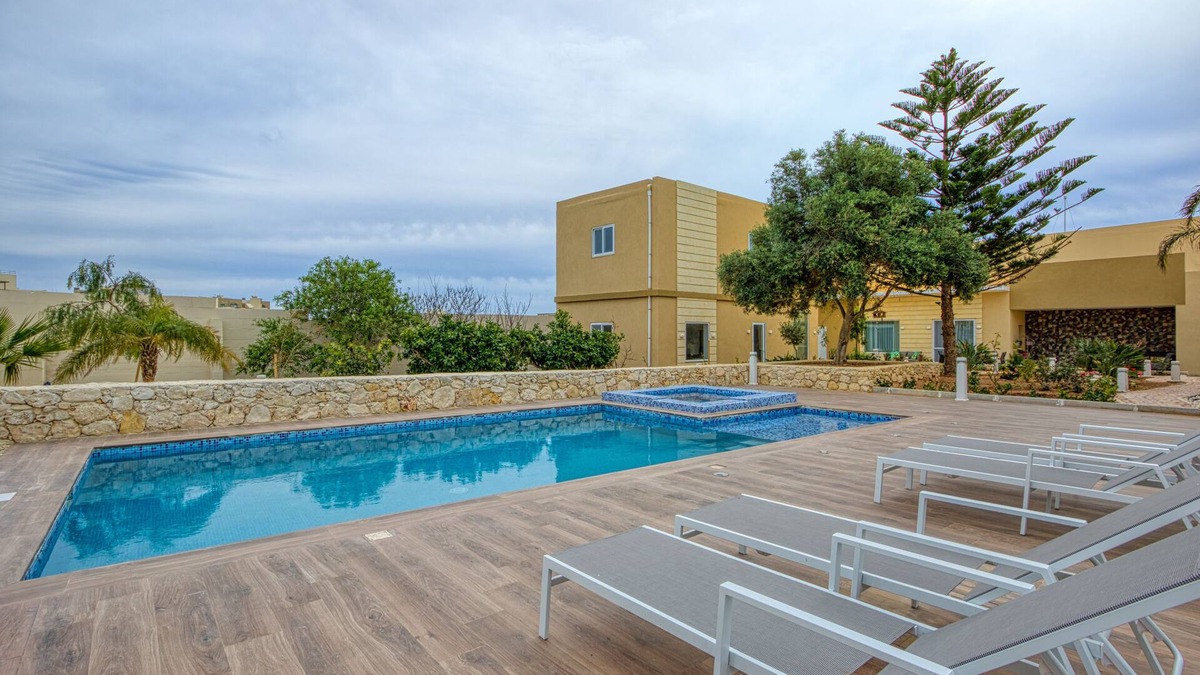 Ghajnsielem Villa | Ta’ Benna Villa Gozo Luxury Accommodation