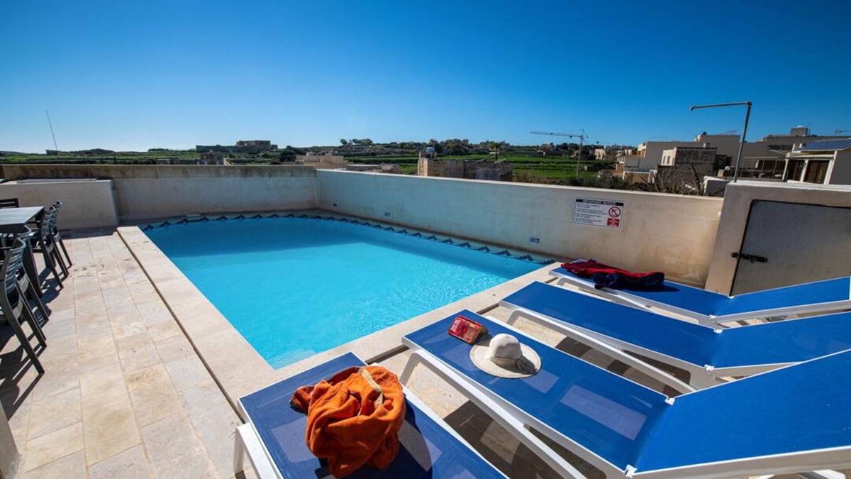 Kercem House | Ta' Mari is an eco-friendly duplex with private pool. Views 360 degree.