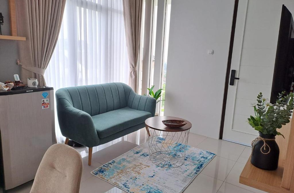 Bandung House | Tabebuya Rumah Liburan Keluarga