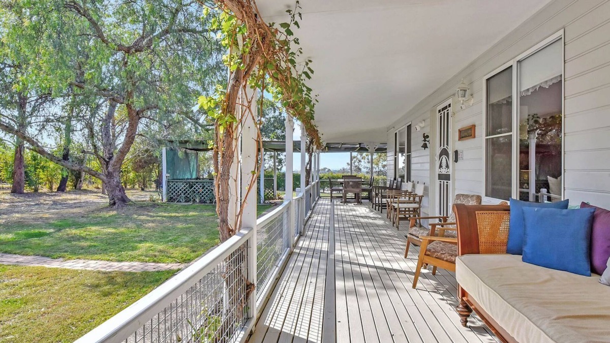 Bellbird House | Tabitha Hill Estate (pet friendly) close to wineries and nature